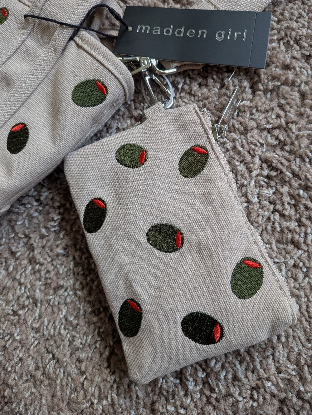 Madden Girl Olive Embroidered Mini Canvas Tote Bag Dual Crossbody And Clutch NWT - Picture 6 of 11